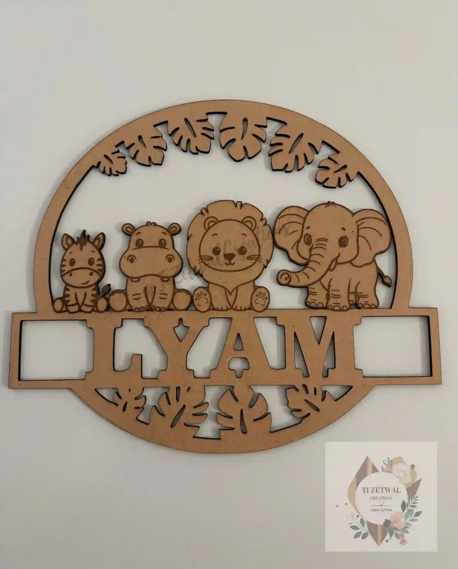 Prénom décoratif mural personnalisé